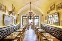 Iron Gate Hotel & Suites Prague by Bhg Отели в г. Прага