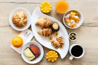 Hotel Leonet - servizio colazione