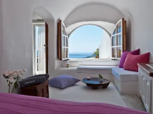 Perivolas Hotel