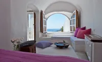 Perivolas Hotel - Kitchens