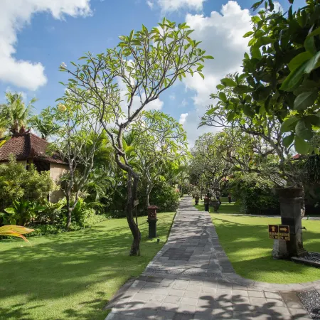 Kuta Puri Bungalows, Villas and Resort