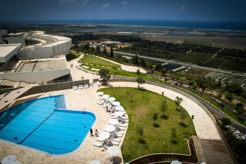 Elma Hotel and Art Complex