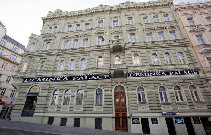Deminka Palace