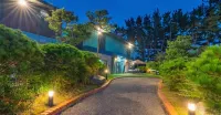 Taean Merbelle Poolvilla