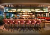 The Colonnade Hotel - bar