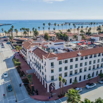 Hotel Californian Hotels near The Funk Zone
