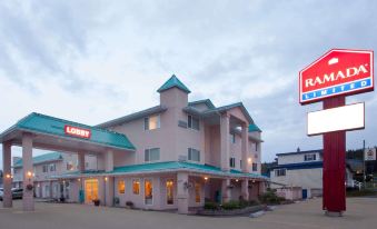 Ramada by Wyndham 100 Mile House