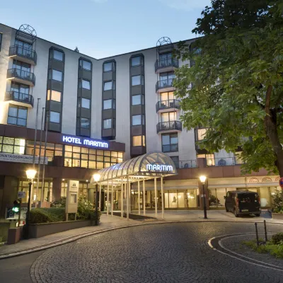 Maritim Hotel Bad Homburg Hotels near Bonames