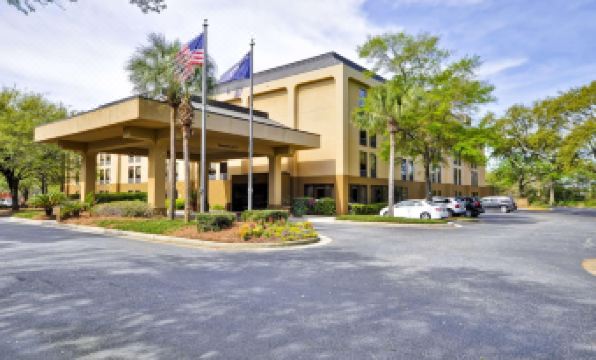 Hampton Inn Charleston/Mt. Pleasant-Patriots Point