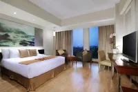 Grand Candi Hotel Hotels near Indomaret Sukun Raya