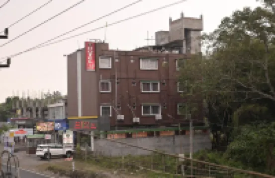 Hotel Tlb Palace