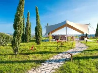 Masseria Della Volpe Hotels in der Nähe von Calamosche Beach