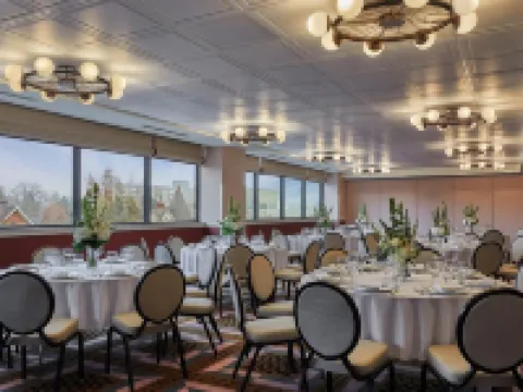 Graduate by Hilton Bloomington Hotels in Bloomington