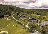 Sfendamos Wood Village