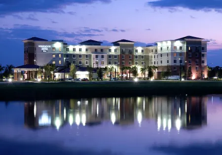 Homewood Suites by HIlton Port St. Lucie-Tradition