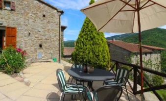 Holiday Home in Val di Chio with Pool