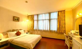 CHUNG SHAN HOTEL