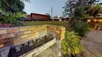 Gîte Baobab 1: Beautiful pool area with panoramic view