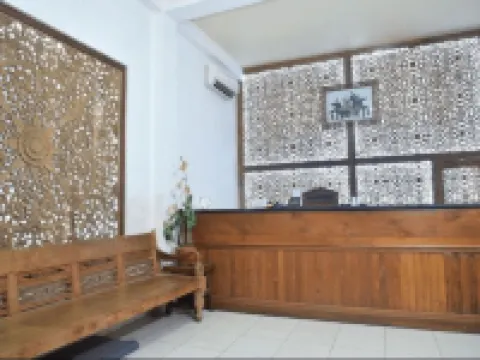 Hotel Family Nur Hotels in Sumenep