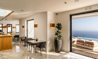 Cresanto Luxury Suites