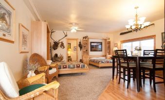Pioneer Ridge B&B Inn - Housity