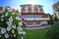 Hotel Diana فنادق في سن زنو دی مونتانیا