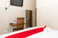 RedDoorz Near Gajahmungkur Semarang Hotel a Gajahmungkur