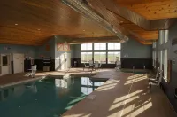 Grandstay Hotel & Suites Mount Horeb - Madison - Pools