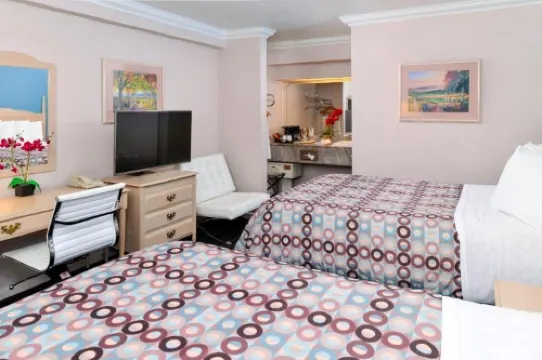 Napa Valley Hotel & Suites