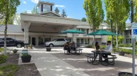 Baymont by Wyndham Coeur d'Alene - breakfast