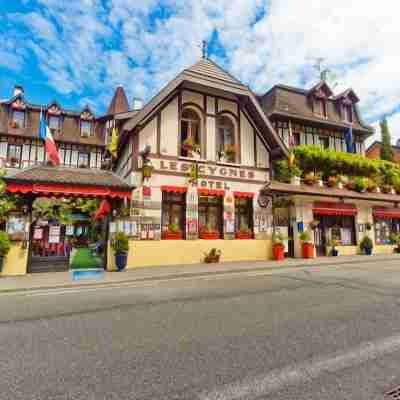 Hôtel Les Cygnes Hotel Exterior