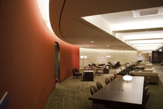 Koreana Hotel Отели рядом с достопримечательностью «Генбокгун»