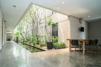 Three J Residence Hotels in Curug
