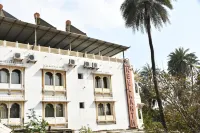 Neelkanth Hotel