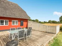 "Willi" - 3km from the Sea