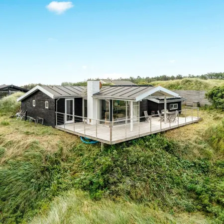 "Josten" - 500m from the Sea