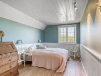 "Sten" - 100m from the Sea Hotel berhampiran Realen