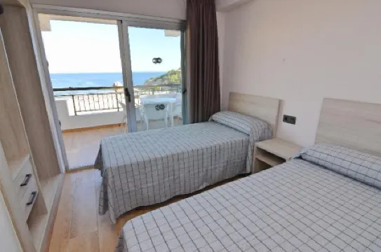 Apartamentos Odysea by Apartamentos Valentia