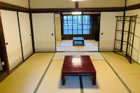 Old Private House Villa Room Rate for up to 5 Peo 미나미아와지 호텔