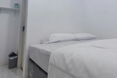 Lion Guesthouse Các khách sạn ở Pelabuhan