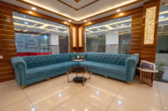 Hotel the Vaishvik Banganga Road