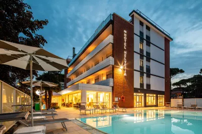 Hotel Helvetia Hotels in der Nähe von Wochenmarkt / Basar