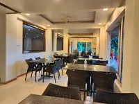 Dwarkadhish Palm Valley-Pure Veg Hotel a Vanavli t. ategaon