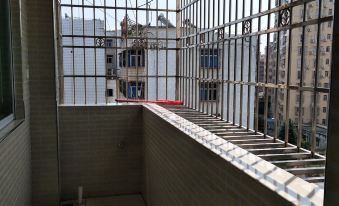 Hongjie Apartment (Yingfeng East Road)