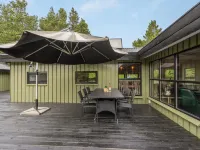 "Glenda" - 3km from the Sea