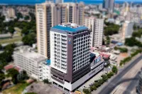 Aura Suites Hôtels à proximité de : University of Dar Es Salaam