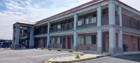 Red Roof Inn & Suites Scottsboro Hotels in 