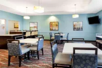 La Quinta Inn & Suites by Wyndham Kerrville - breakfast