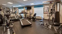 Best Western Plus Chain of Lakes Inn  Suites - Kuntosalit