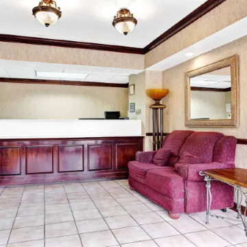 Super 8 by Wyndham Raleigh Downtown